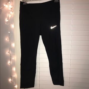 Nike cropped leggings